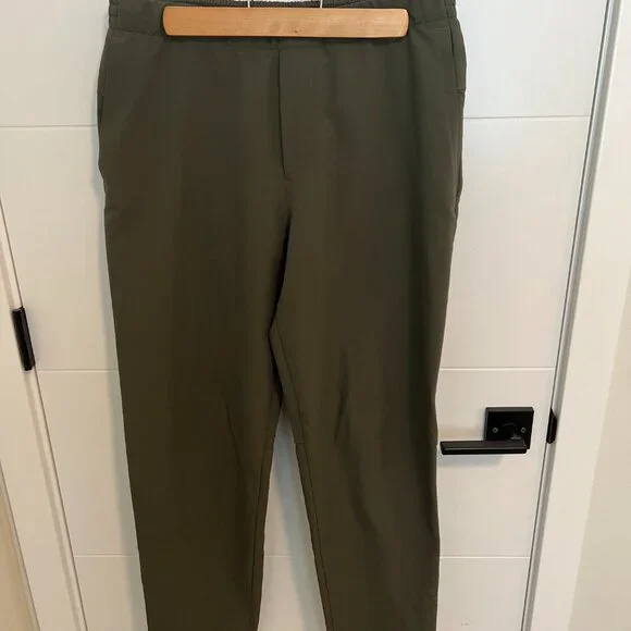 Lululemon Men’s Classic-Tapered Fit Pique Trouser – Green, Size M - Picture 2 of 6